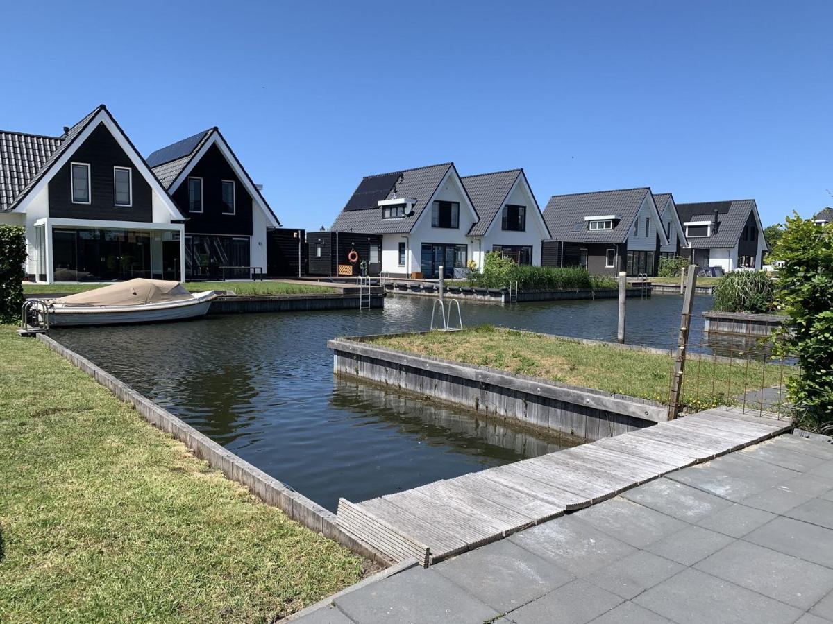 Lovely Holiday Home In Stavoren Near Frisian Lakes Exterior foto